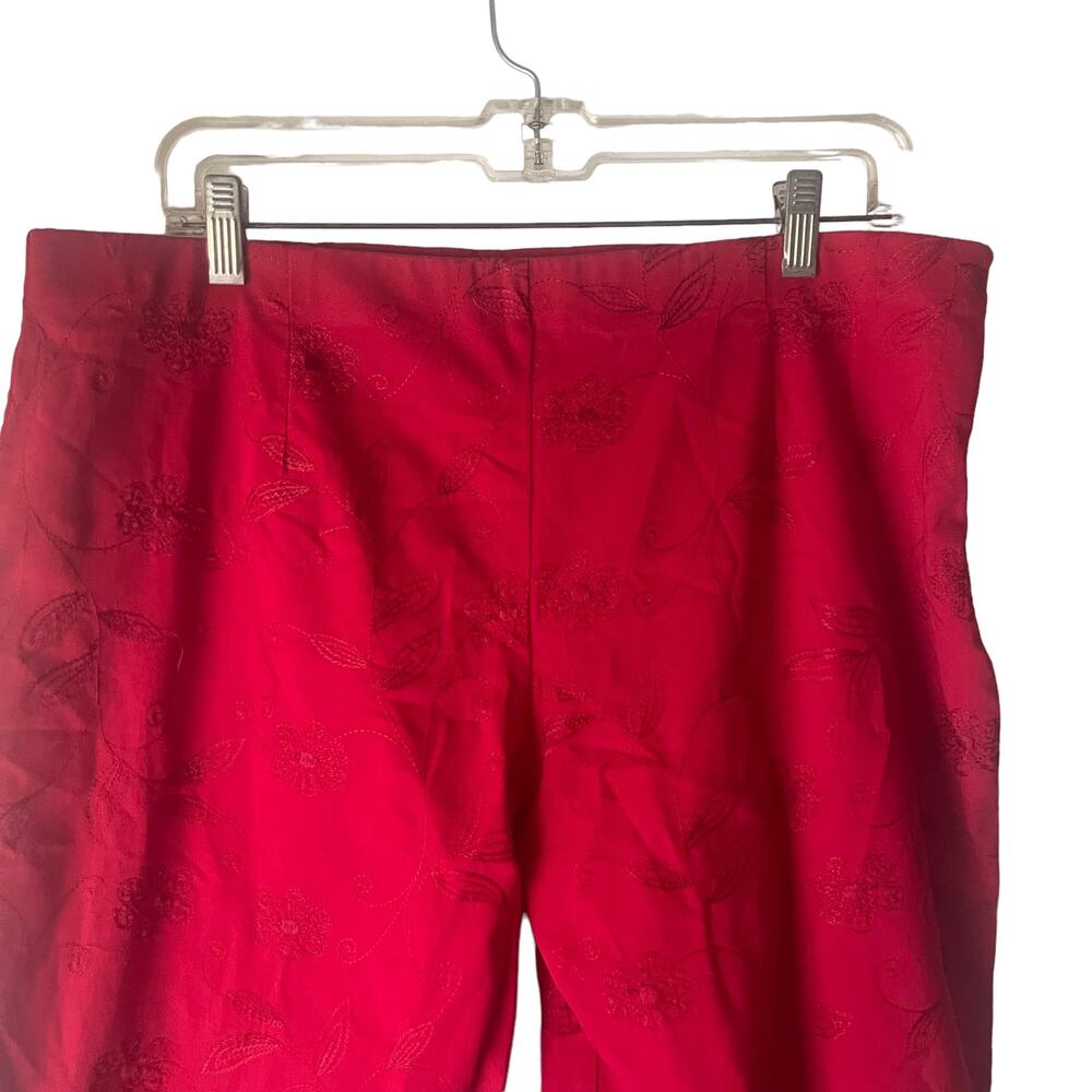 David Paul Vintage Women's Size‎ 16 Red Floral Whimsygoth Embroidered Crop Pants